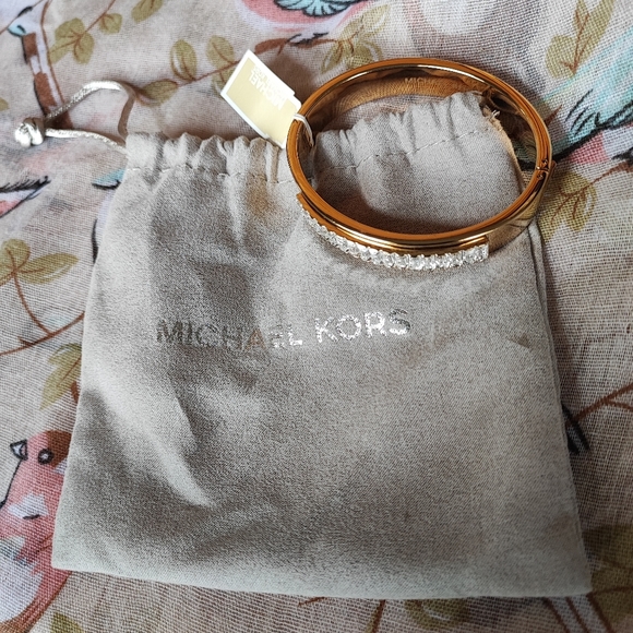 Michael Kors Gold Tone Baguette Bracelet NWT Brand New Designer Gold Tone Bangle - Picture 12 of 13